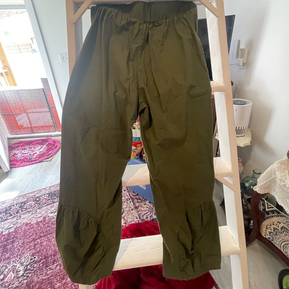 Cotton pull on beach pants. Never worn. Adorable detail, very comfortable.